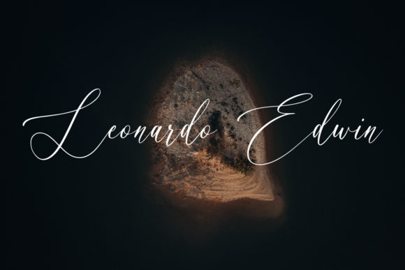 Amantea Script Font - Preview 4