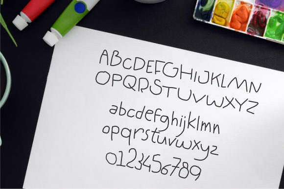 Chacillick Font - Preview 4