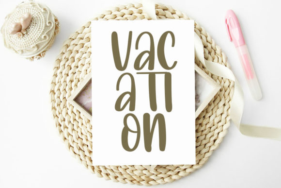 Holiday Season Font - Preview 1