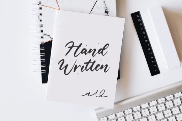 Castlena Font - Preview 1