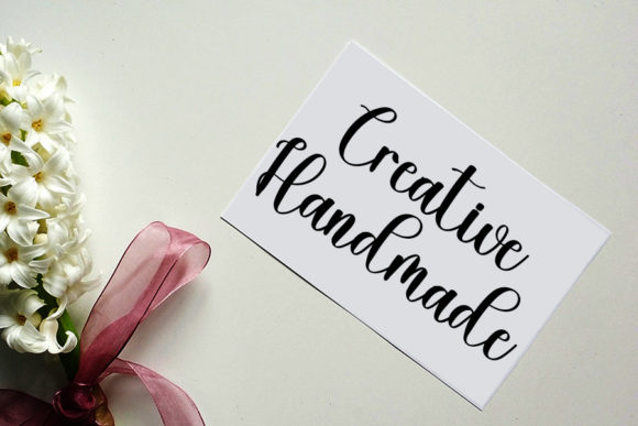 Golden Font - Preview 2