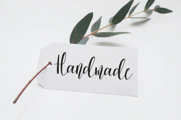 Hello December Font - Preview 4