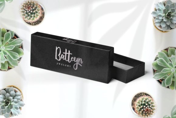 Parllor Font PNG with transparent background - Preview 2
