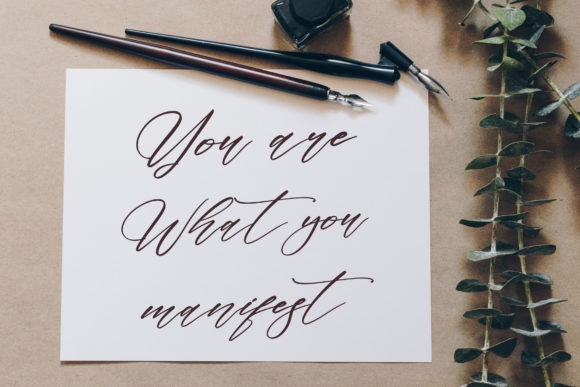 Ramanda Victoria Font PNG with transparent background - Preview 2