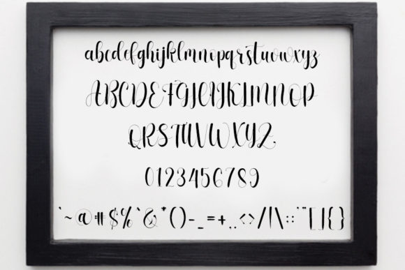 Hello Disley Font - Preview 4