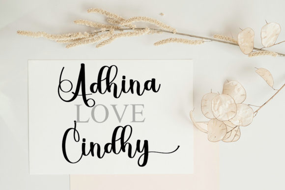 Butterfly Font - Preview 4