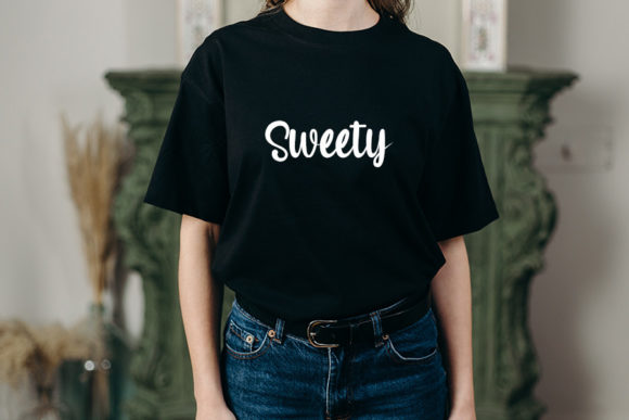 Delight Font - Preview 1