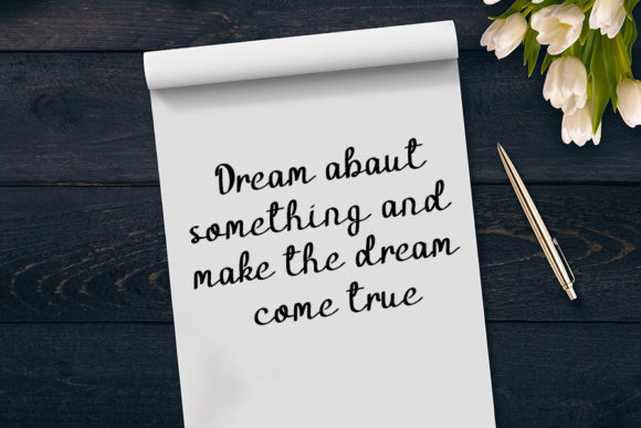 Dream Girl Font - Preview 1