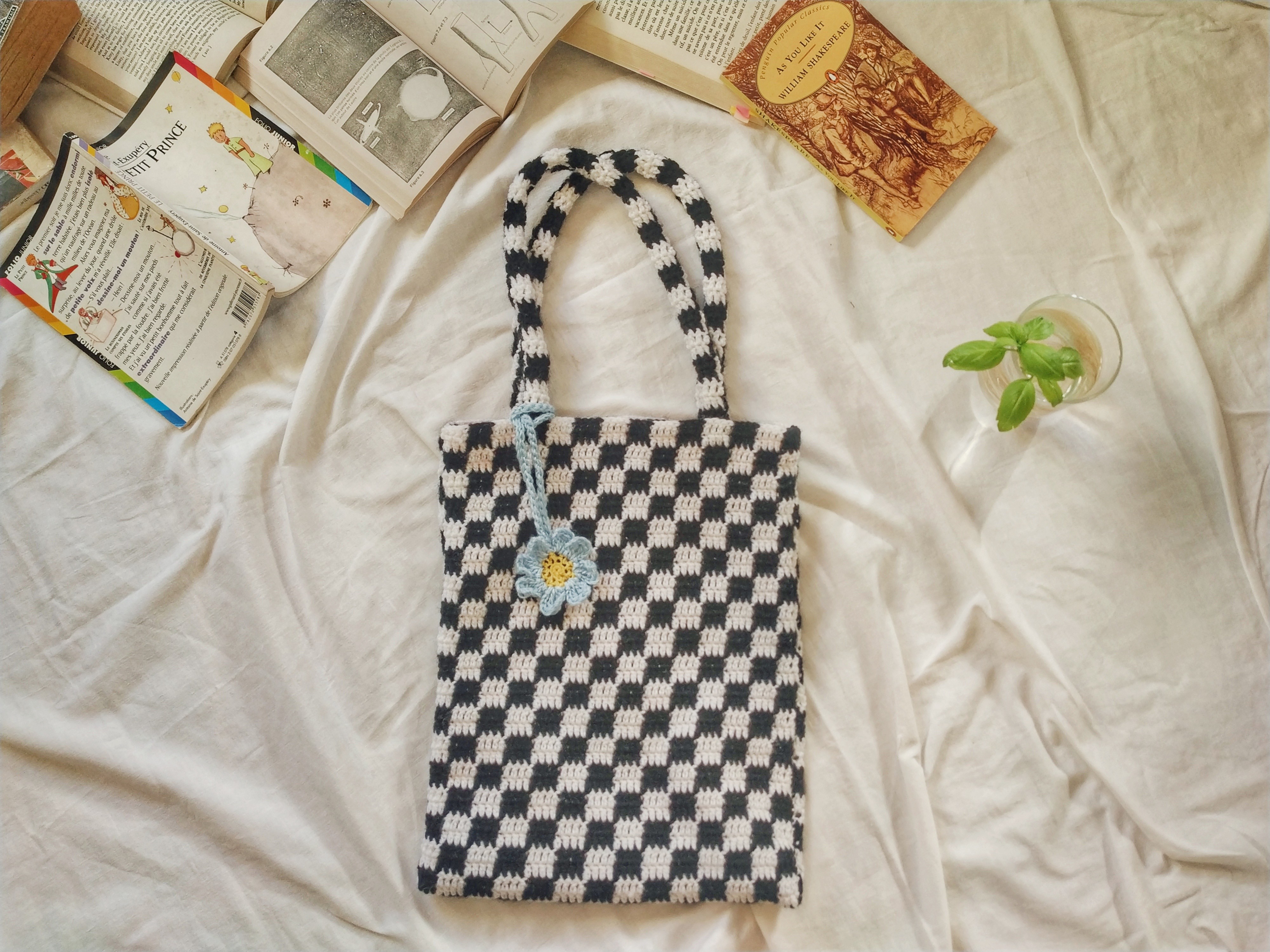 Easy Checkered Crochet Tote Pattern