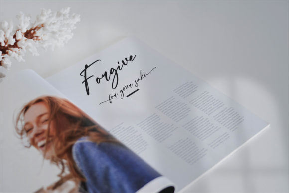 Abigaila Signature Font - Preview 5