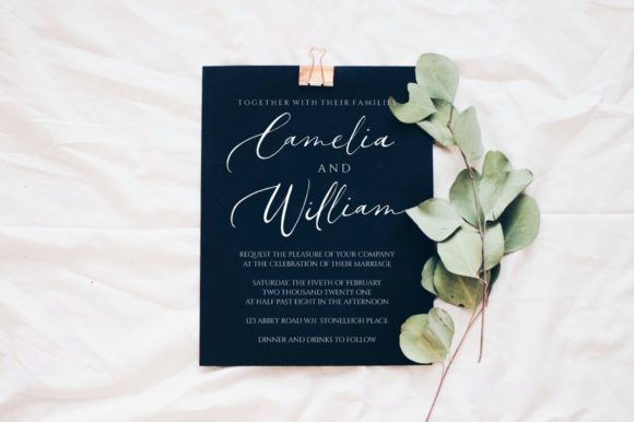 Cresie Font - Preview 5