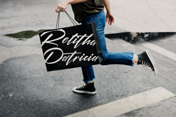 Relitha Patricia Font PNG with transparent background - Preview 4