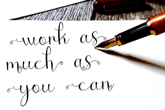 Earlie Font - Preview 3