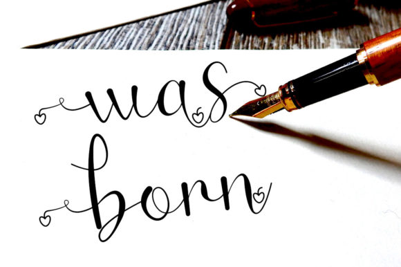 Earlie Font - Preview 4