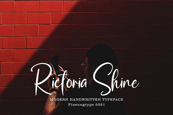 Ponha Danila Font font preview - 2
