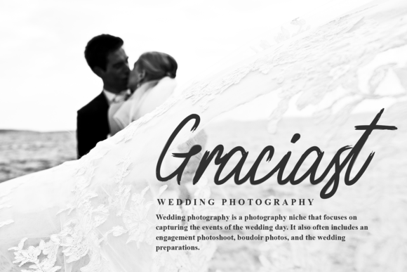 Claire Wood Font - Preview 3