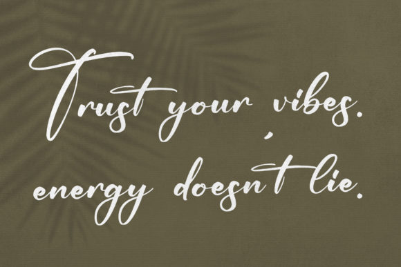 Greeting Yesterday Font - Preview 4