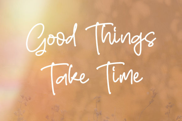 Gollden Hourse Font - Preview 6