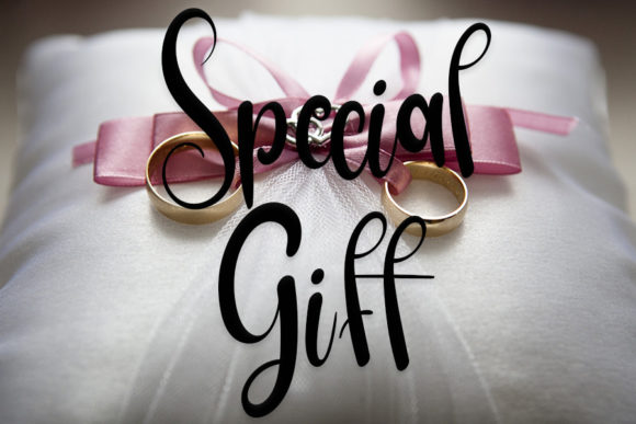 Butterfly Font - Preview 1