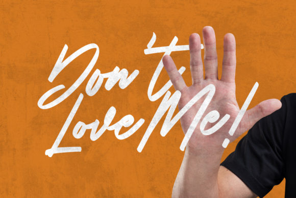 Carputins Signature Font - Preview 5