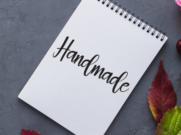 Black White Font - Preview 1