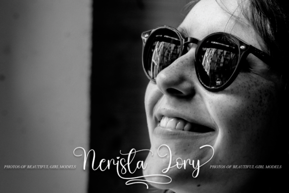 Butterfly Font - Preview 3