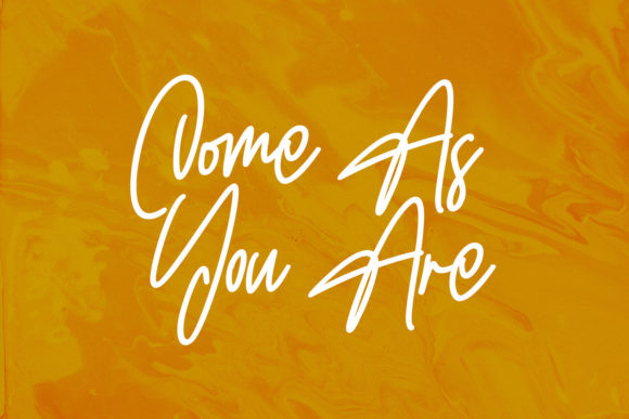 Entwisted Font font preview - 2