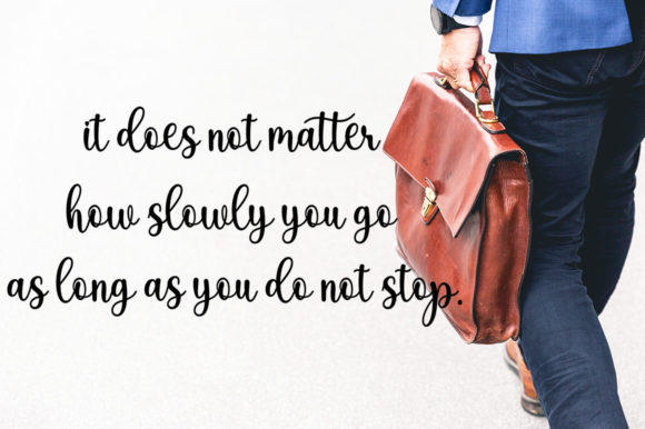 Berdinga Script Font - Preview 5