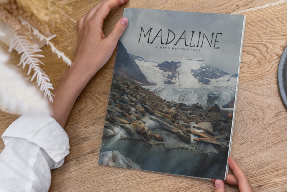 Madaline Font PNG with transparent background - Preview 3