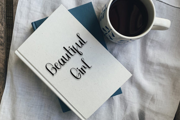 Amazing Beauty Font - Preview 1