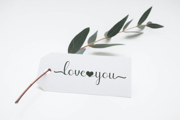 Hello Heart Font - Preview 2