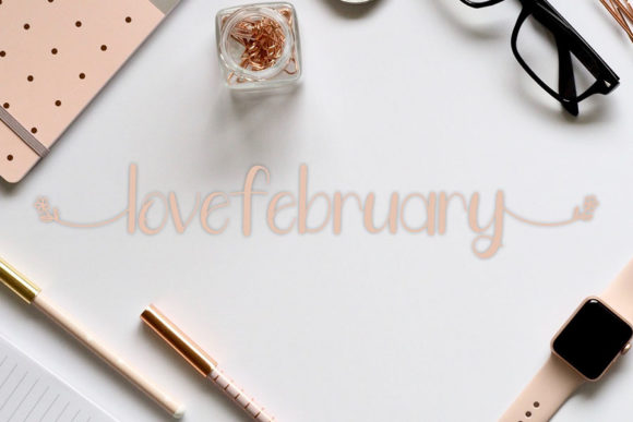 Family Spring Font - Preview 1