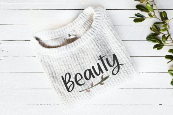 Alysagirl Font - Preview 2