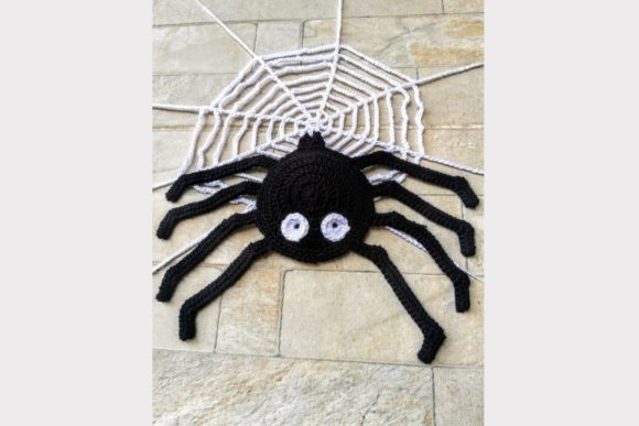 Crochet Halloween Spider & Spiderweb
