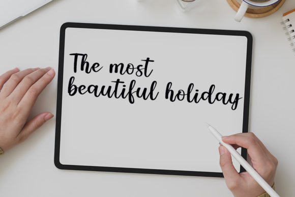 Amanda Beauty Font - Preview 1