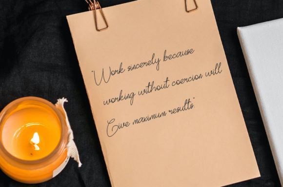 Magdallena Font font preview - 1