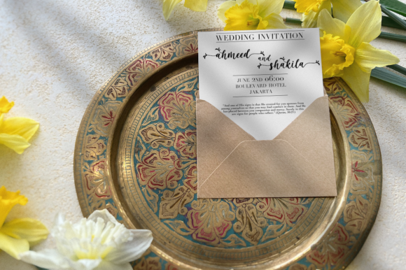 Adeline Font - Preview 2