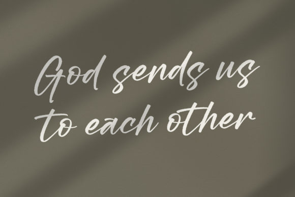 Gaines Font - Preview 4