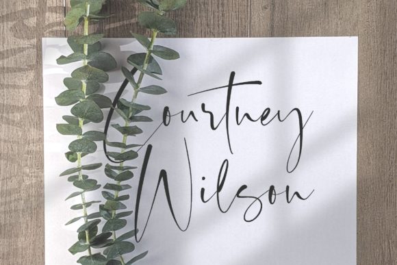 Auguste Boutique Font - Preview 1