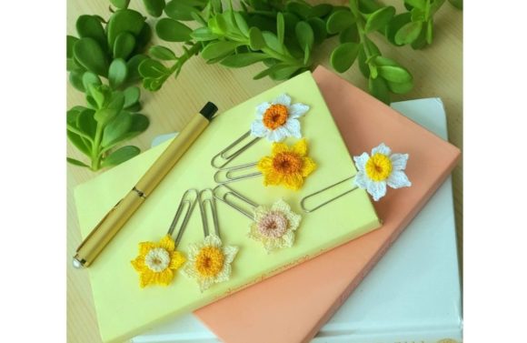 Daffodil Paper Clip