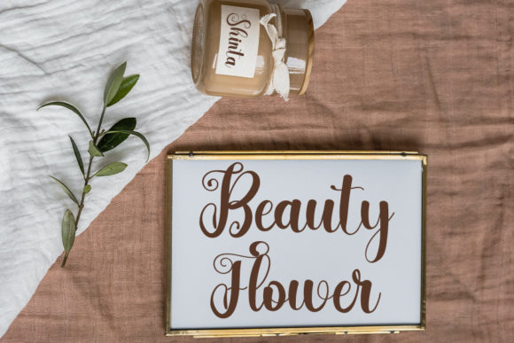 Flourish Font - Preview 1