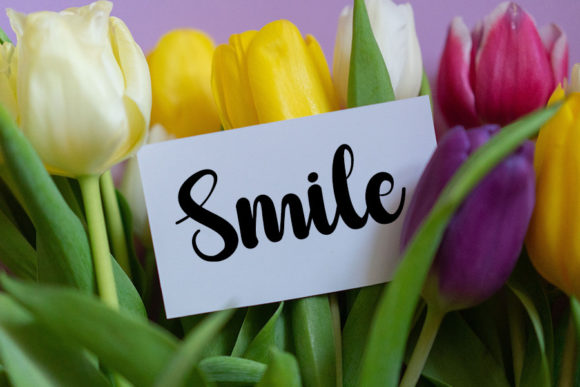 Flowers Blossom Font - Preview 1