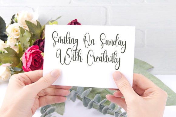 Heartly Font - Preview 4