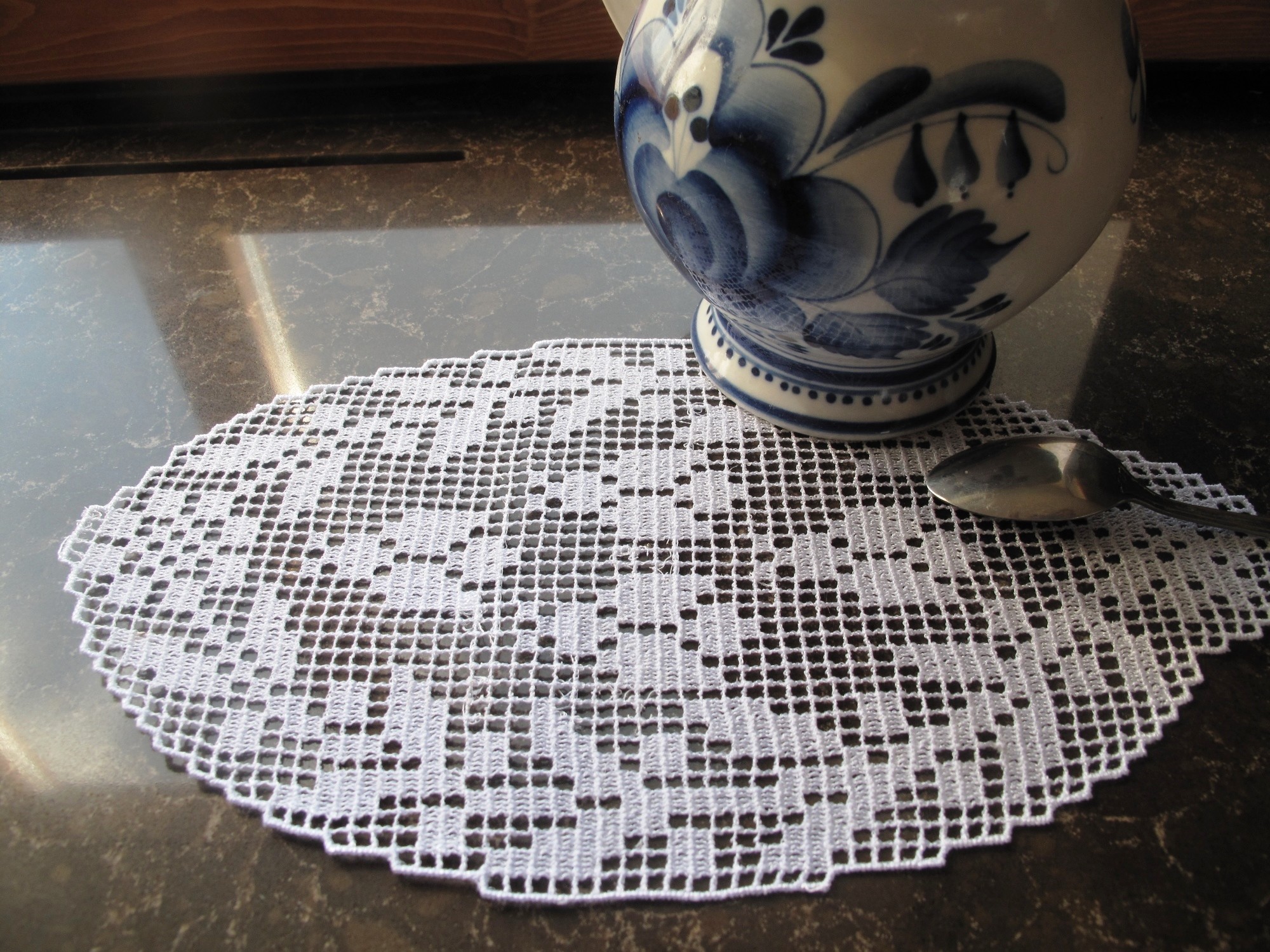 FSL Bee Doily
