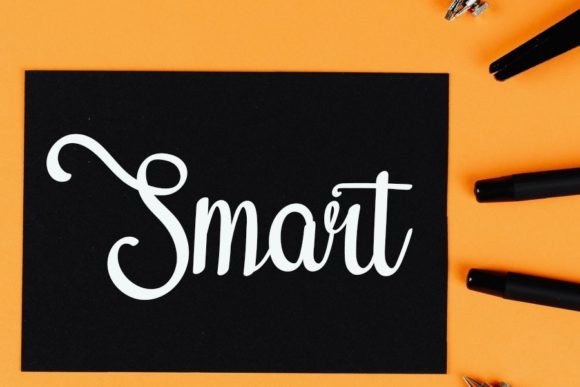 Handle Font - Preview 1