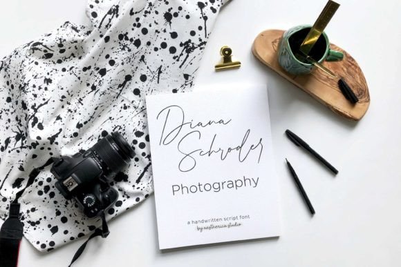 Adorne Font - Preview 5