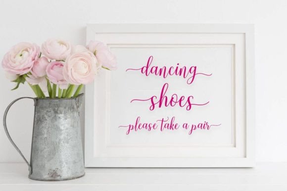 Micolisia Font font preview - 4