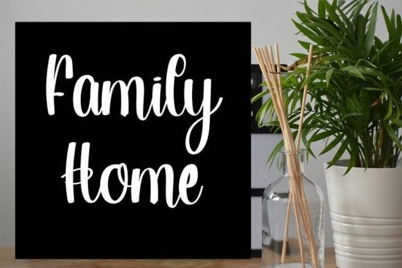 Family Time Font - Preview 1
