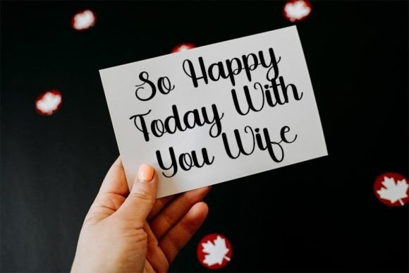 Hello Paradise Font - Preview 1