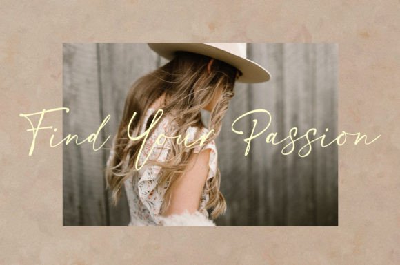 Dona Angelisa Font PNG with transparent background - Preview 1